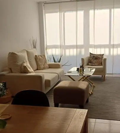 Apartamento Entero De Tres Habitaciones, Cerca De La Playa! Acogedor, Luminoso Y Tranquilo * Malgrat de Mar